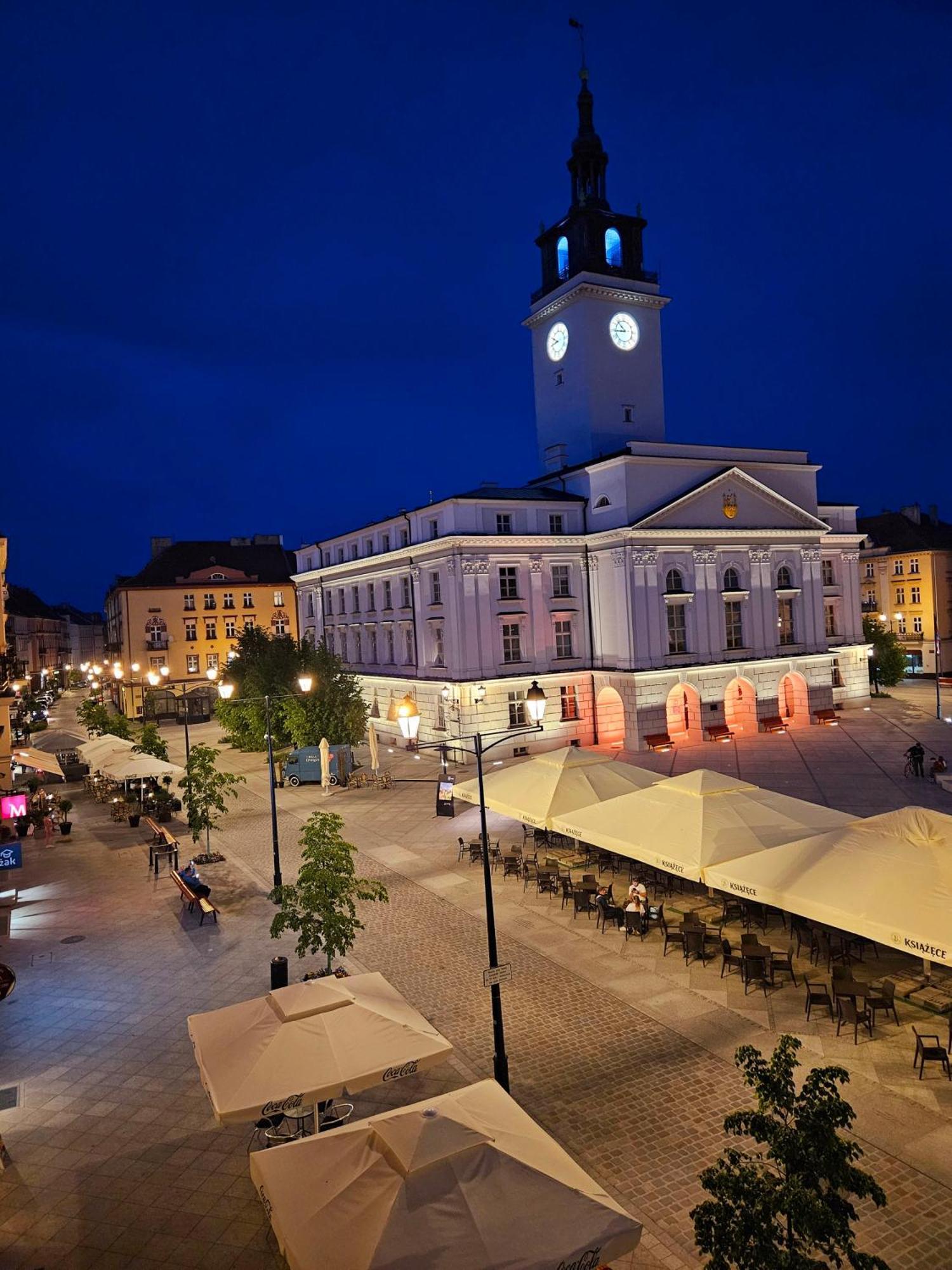 Okno na Kalisz apartamenty Rynek Główny Zewnętrze zdjęcie