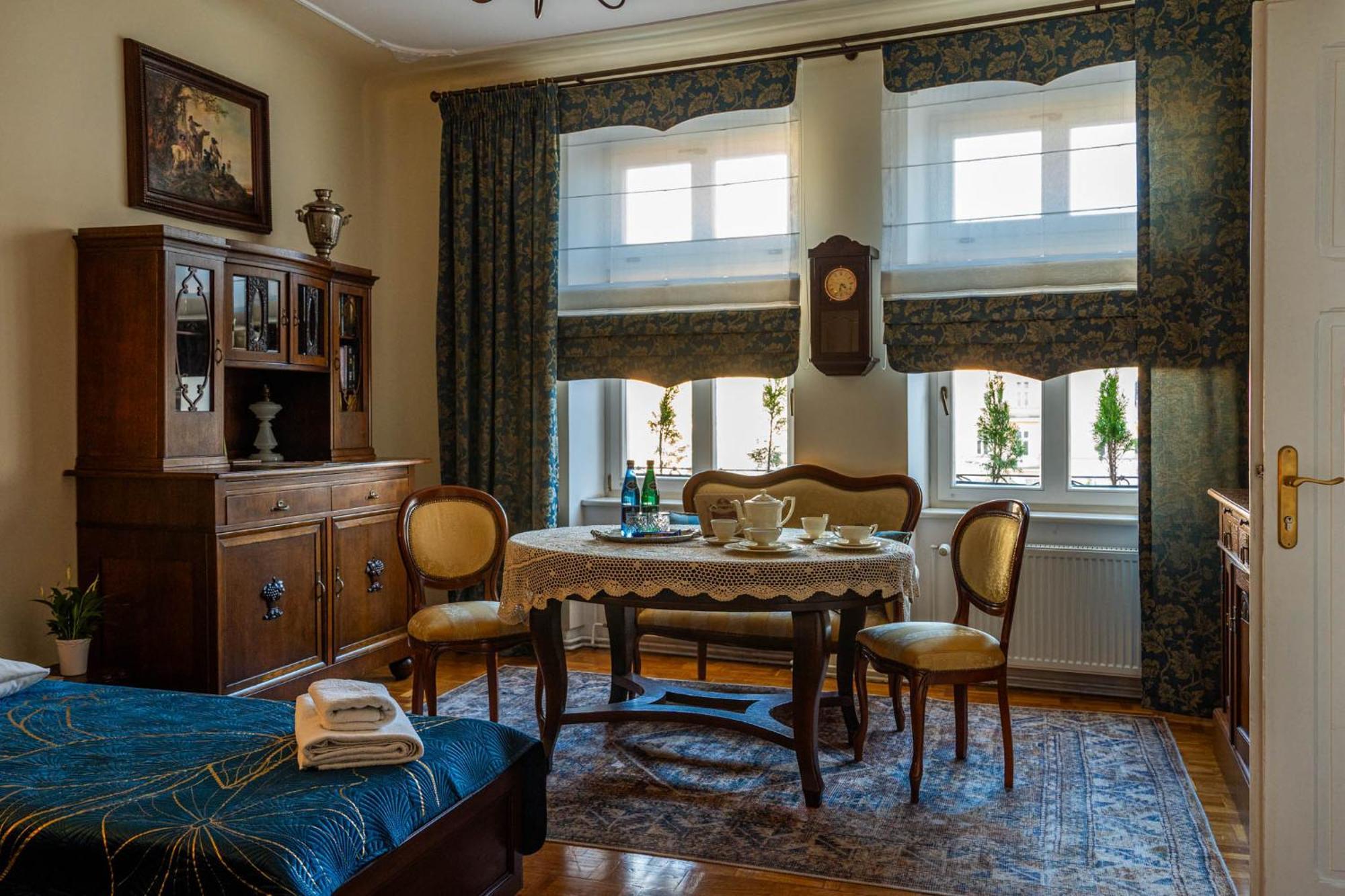 Okno na Kalisz apartamenty Rynek Główny Zewnętrze zdjęcie